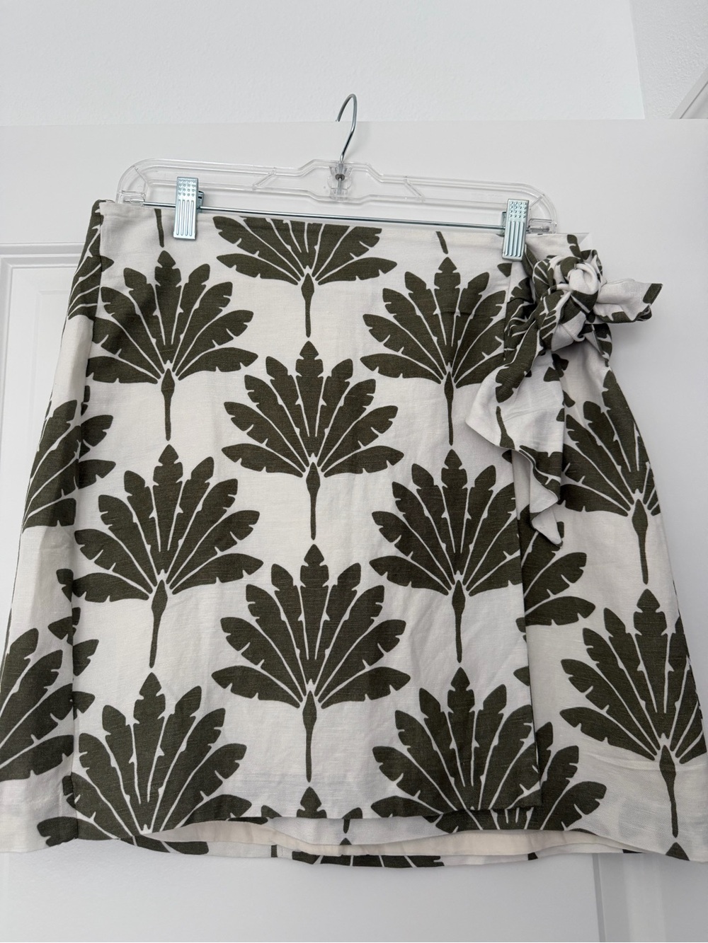 LOFT Cream & Olive Green Wrap Skirt with Botanical Print